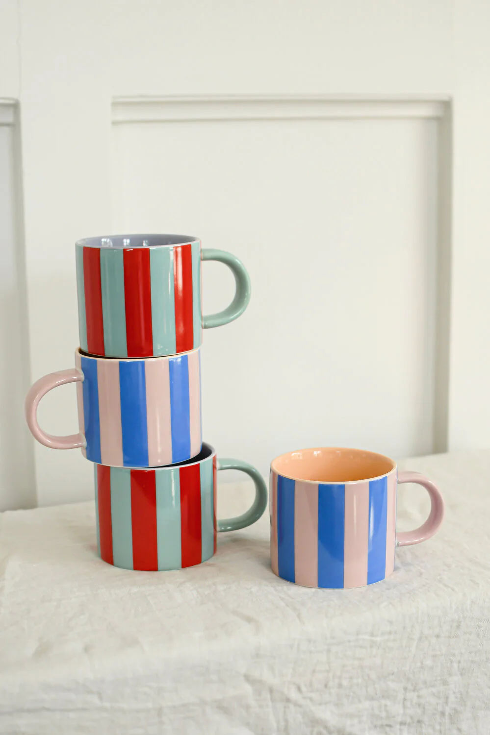 Stribet krus, rosa/blå - 390ml - Image 3