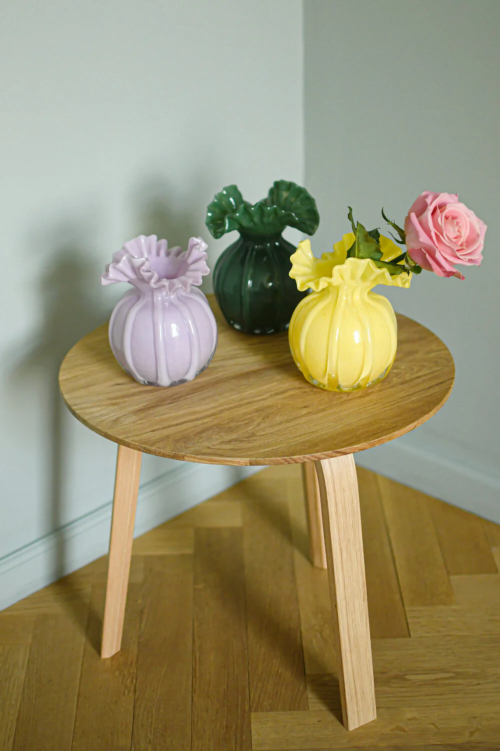 Vase med bølget kant, gul - H17cm - Image 2