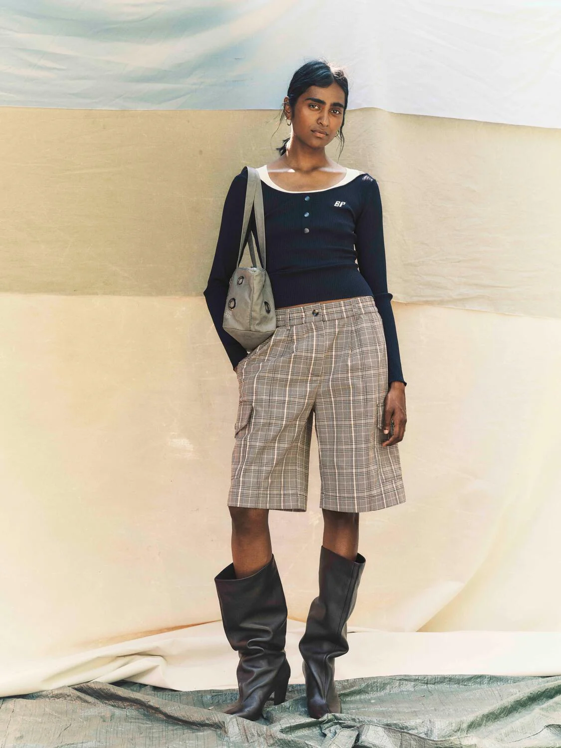Neeto shorts - Brown Mini Check - Image 3