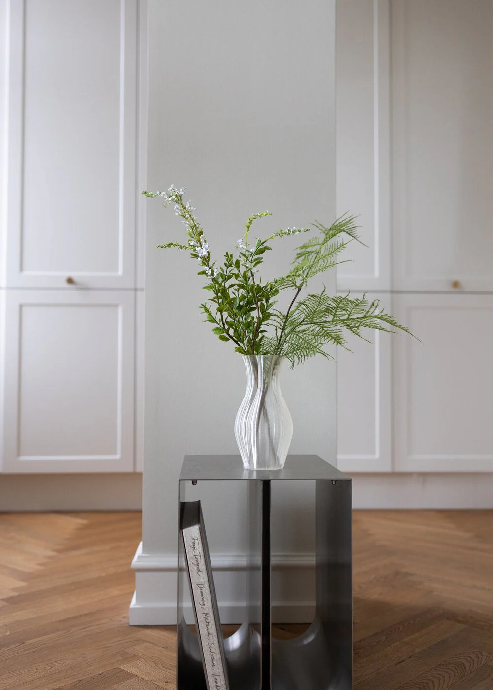 Bloom vase, Ivory - H19 cm. - Image 2