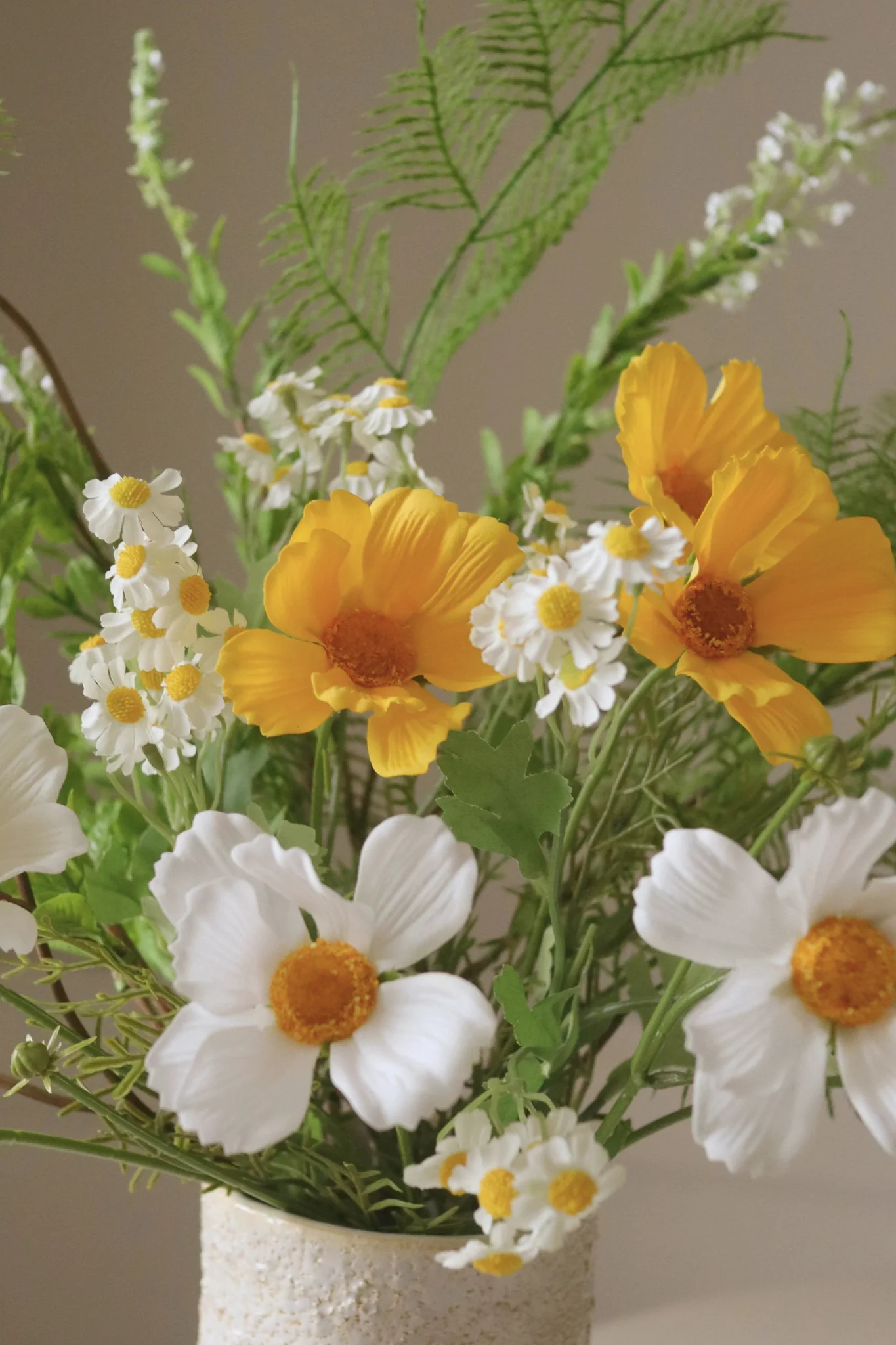Spring Essential buket - Image 2