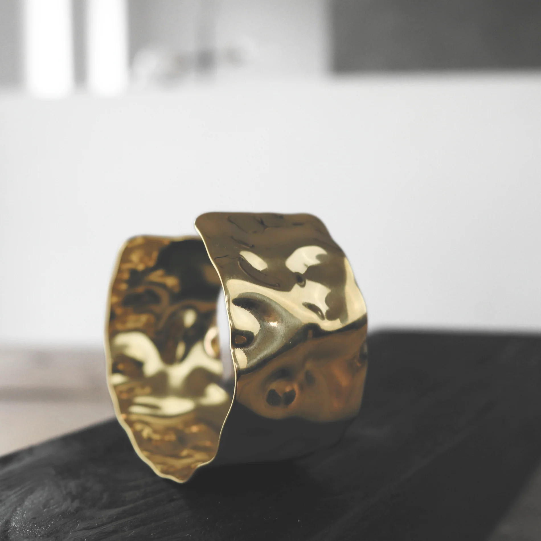 Organic Statement Cuff armring, vandfast - forgyldt - Image 3