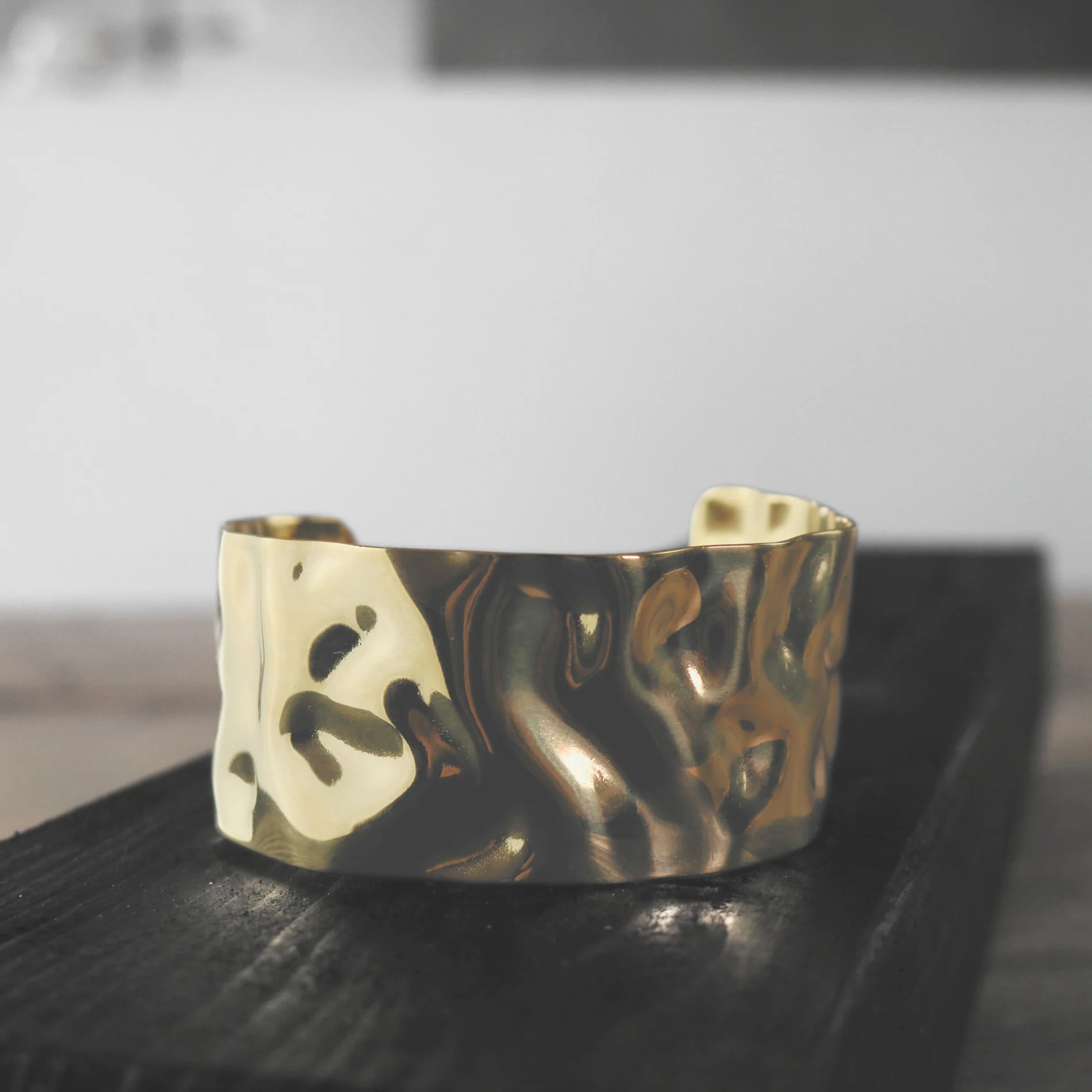 Organic Statement Cuff armring, vandfast - forgyldt - Image 4