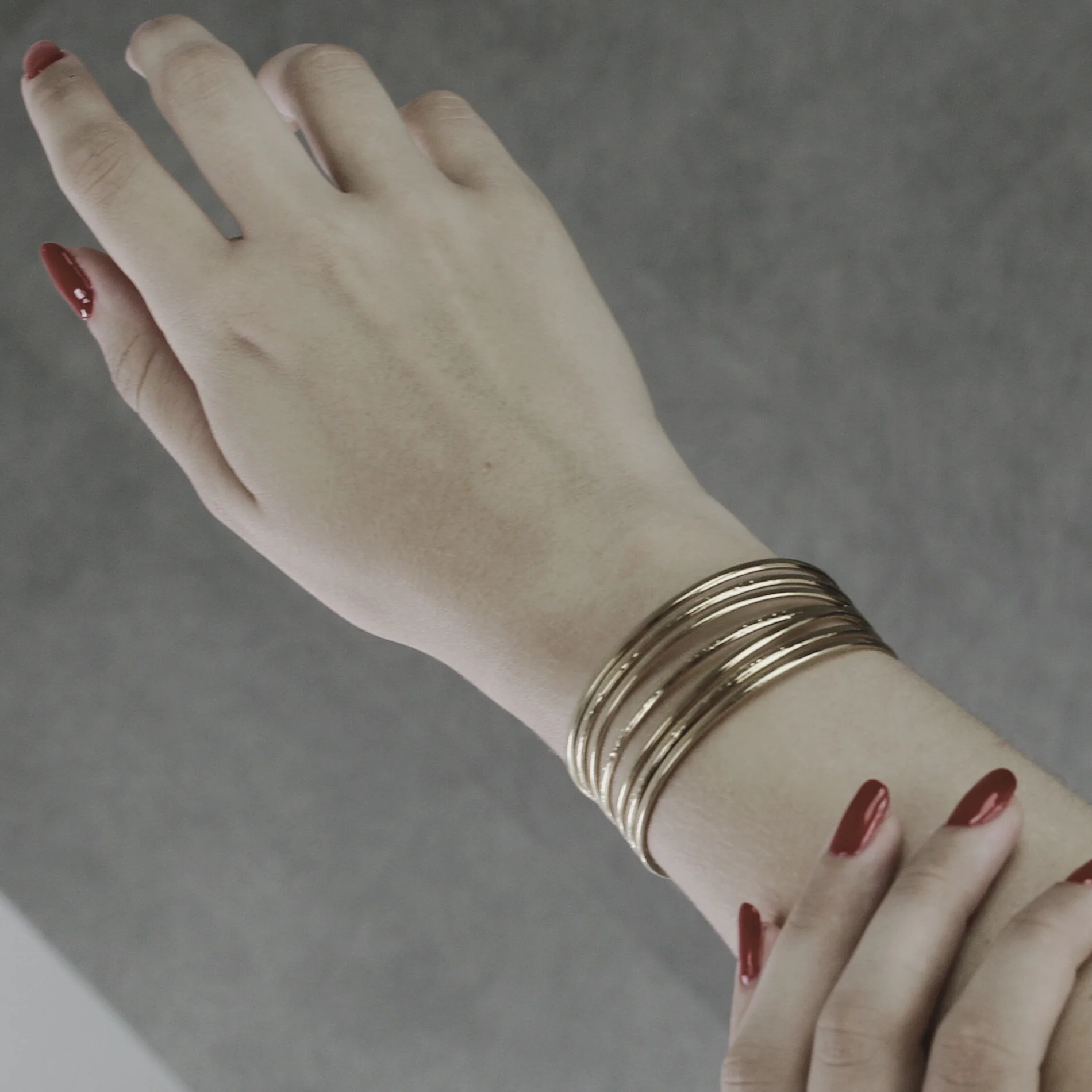 String Statement Cuff armring, vandfast - forgyldt - Image 2