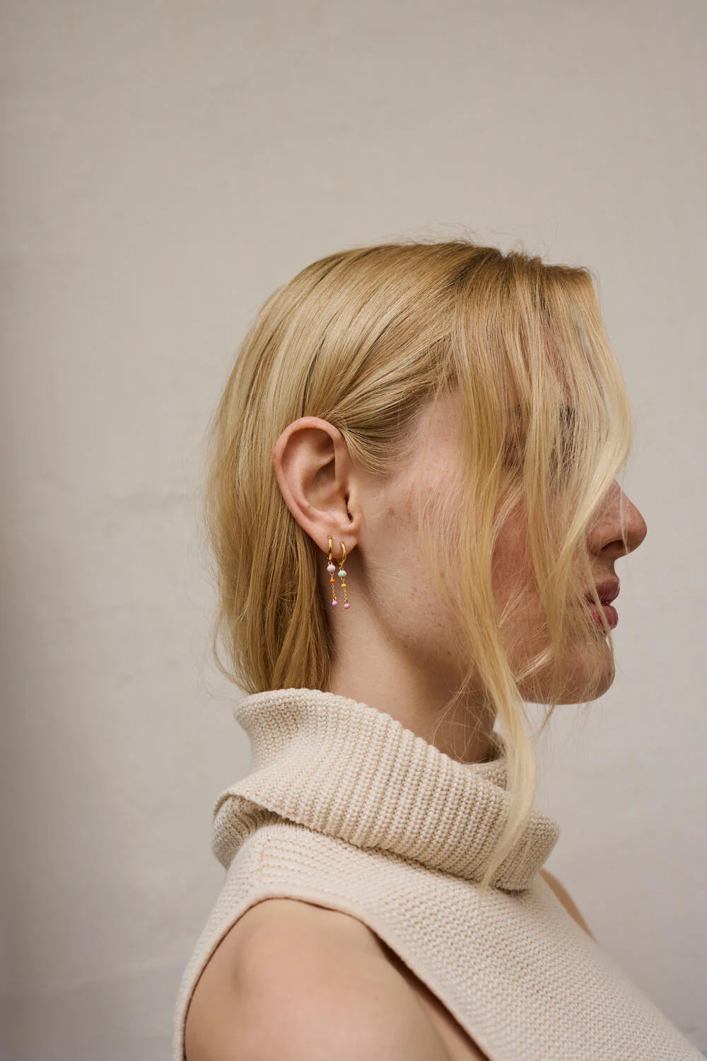 Lola Bold hoops - Blush - Image 3