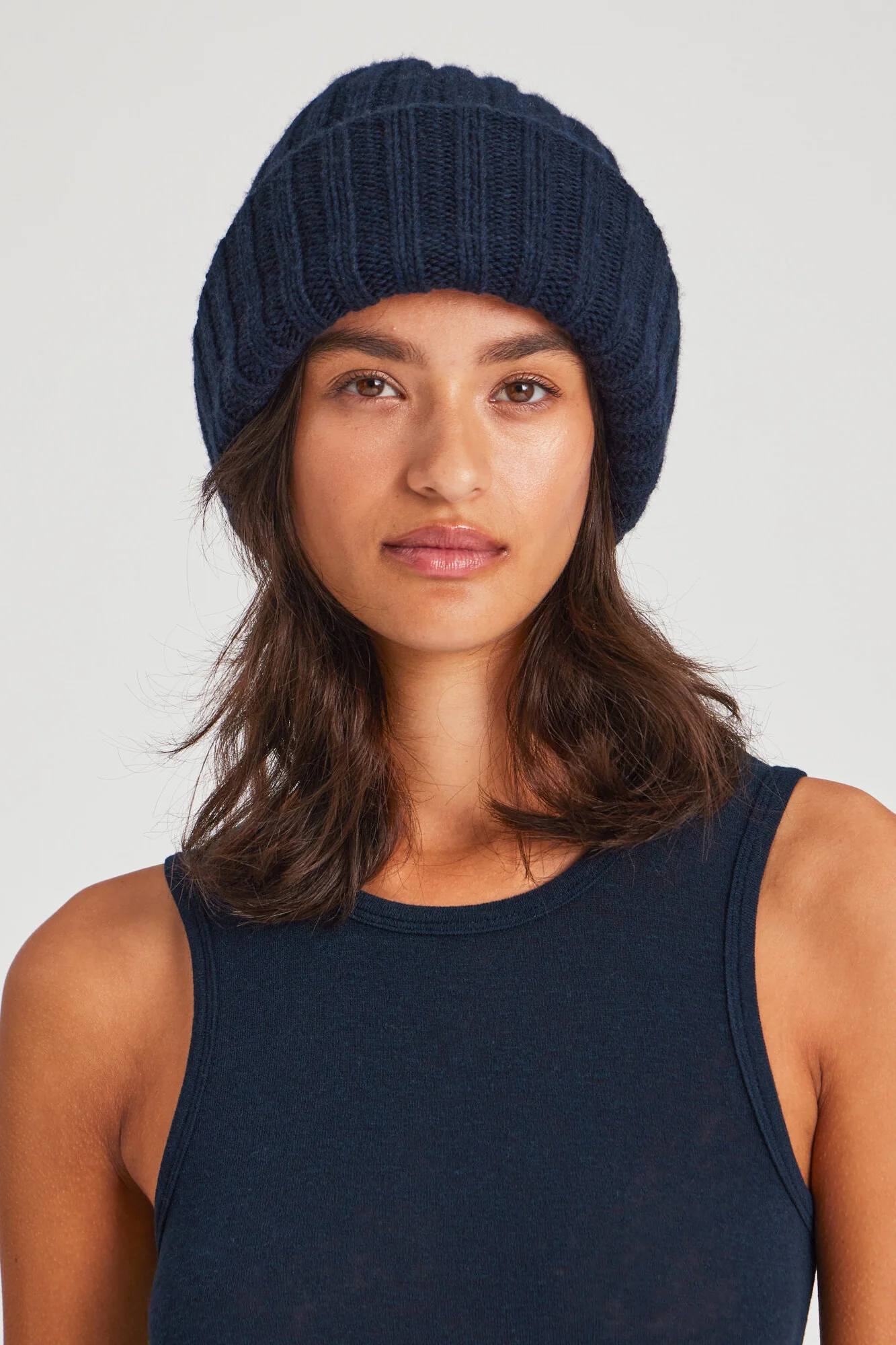 Kari Lambswool hue - Midnight Blue - Image 2