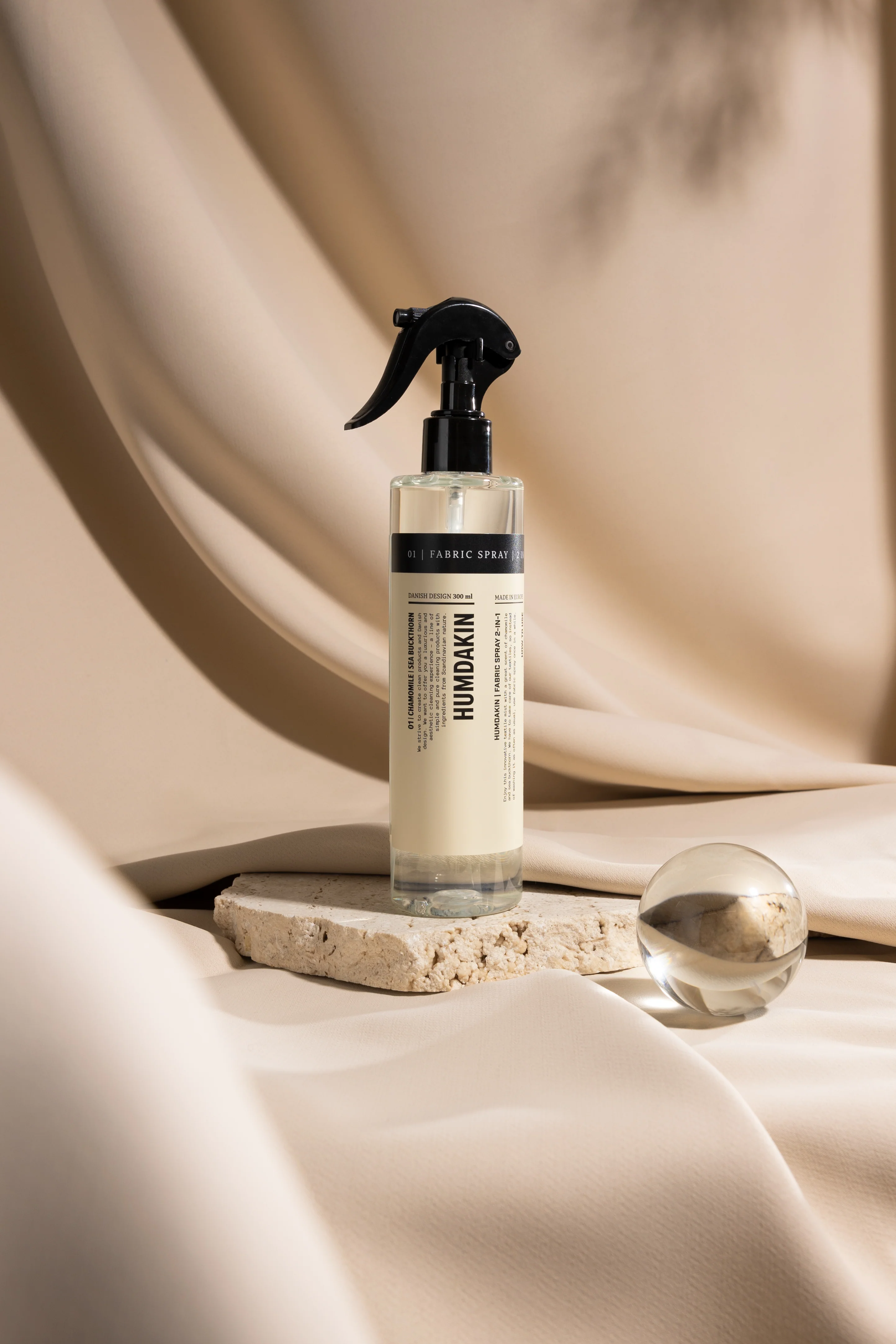2-in-1 Tekstil spray - 300 ml. - Image 2
