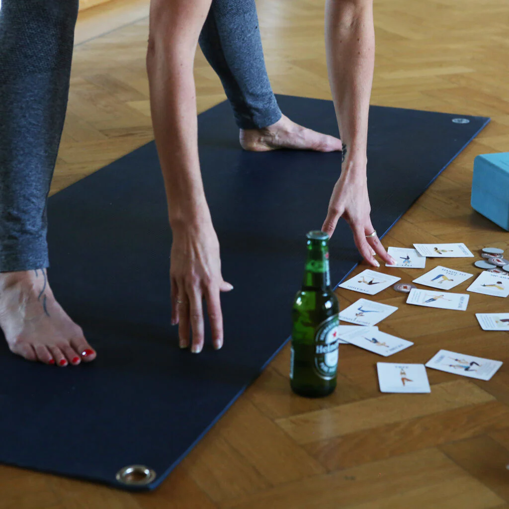 Beer Yoga - Multi color - Image 4