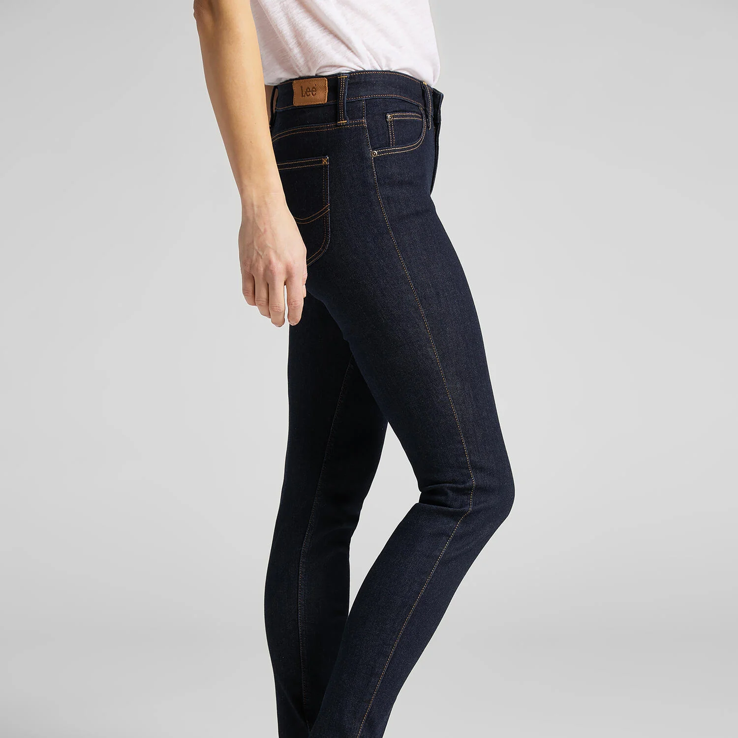 Scarlett jeans - Rinse - Image 6