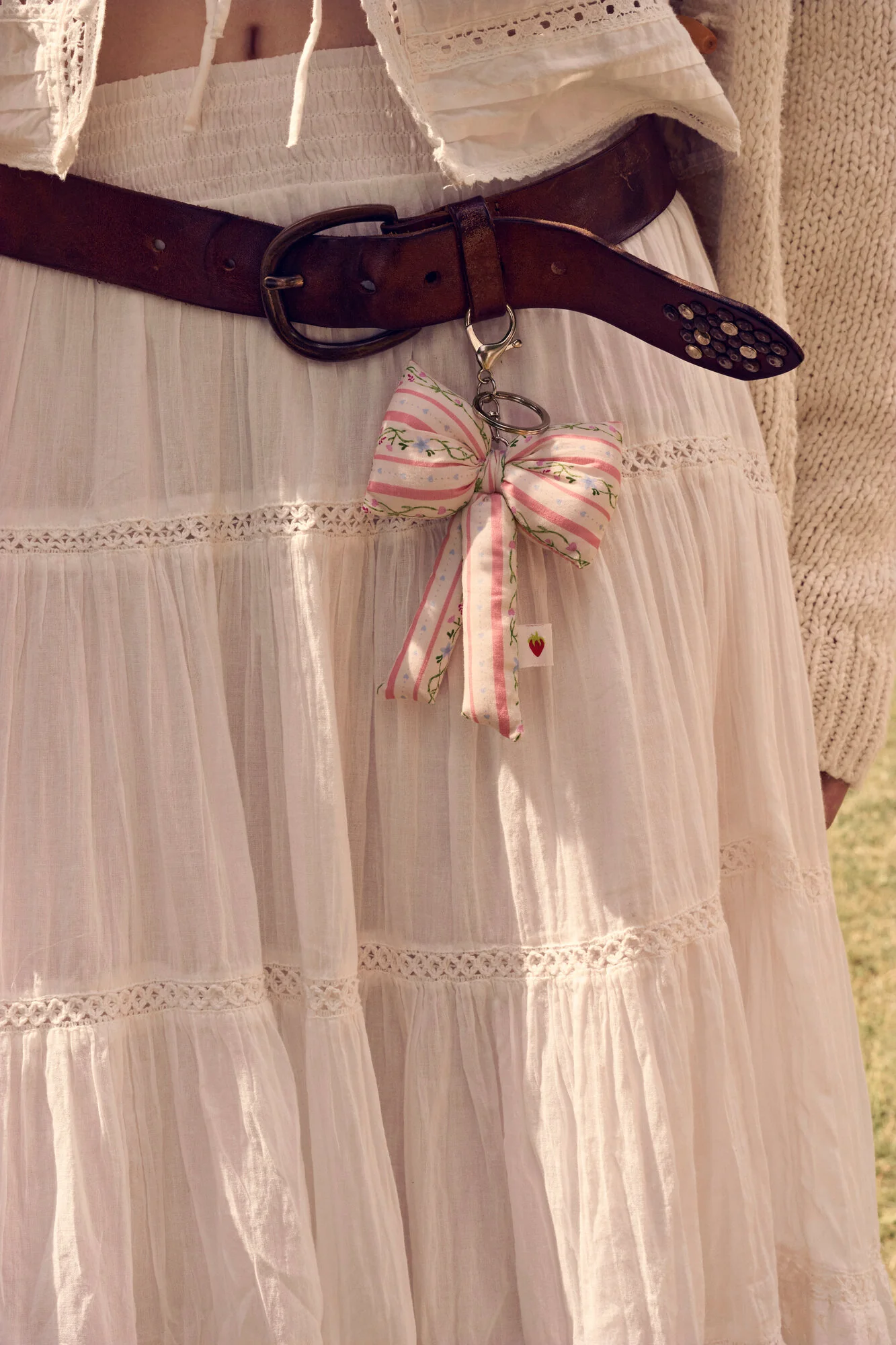 Fabric Bow nøglering - Summer Stripes Peach - Image 2