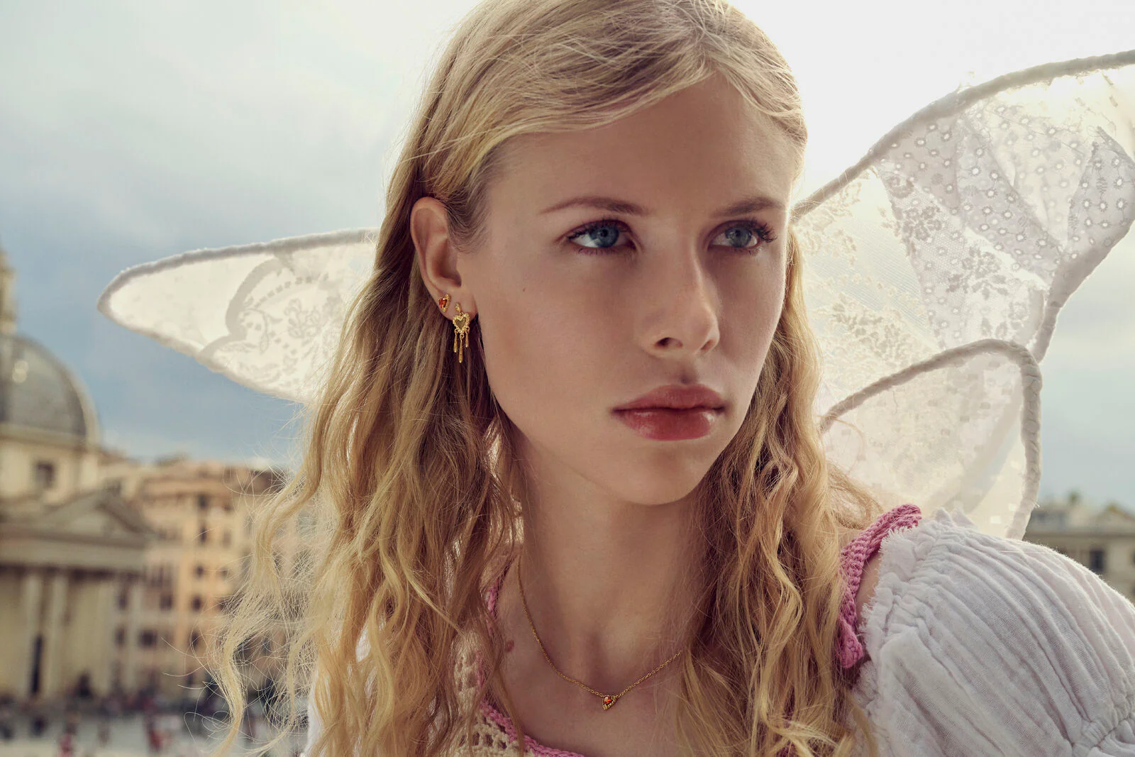 Trista hængeøreringe - forgyldt - Image 6