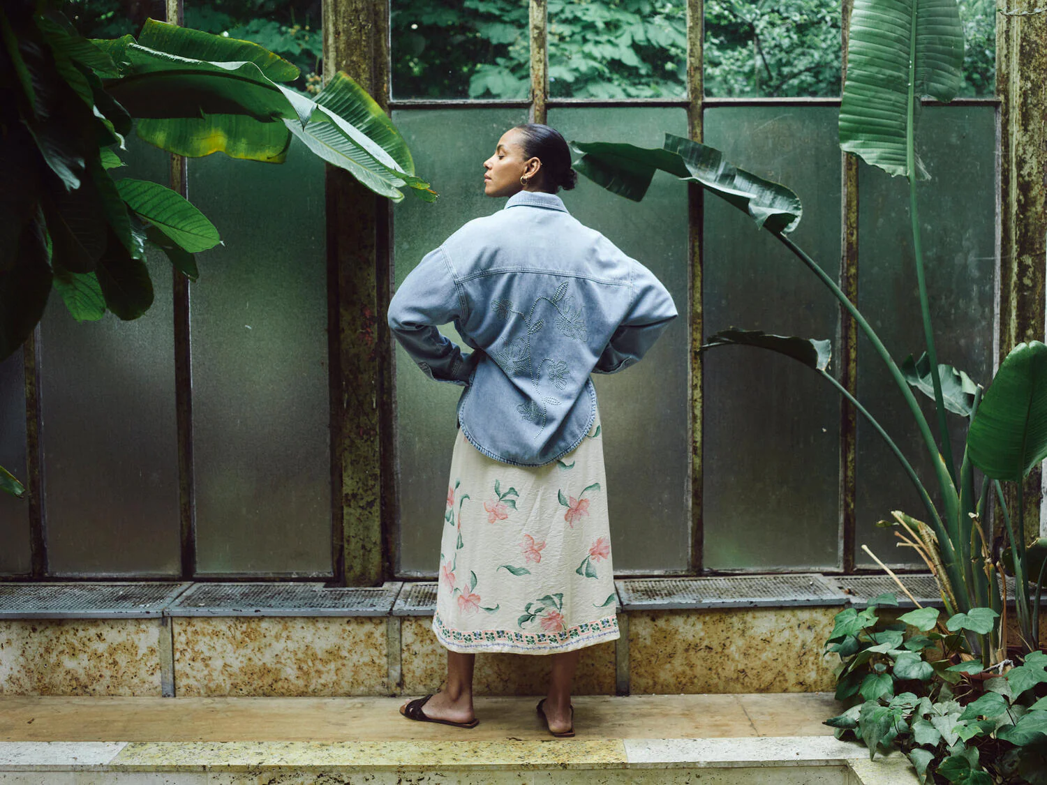Bunno Big Orchid midi kjole – Ecru - Image 9
