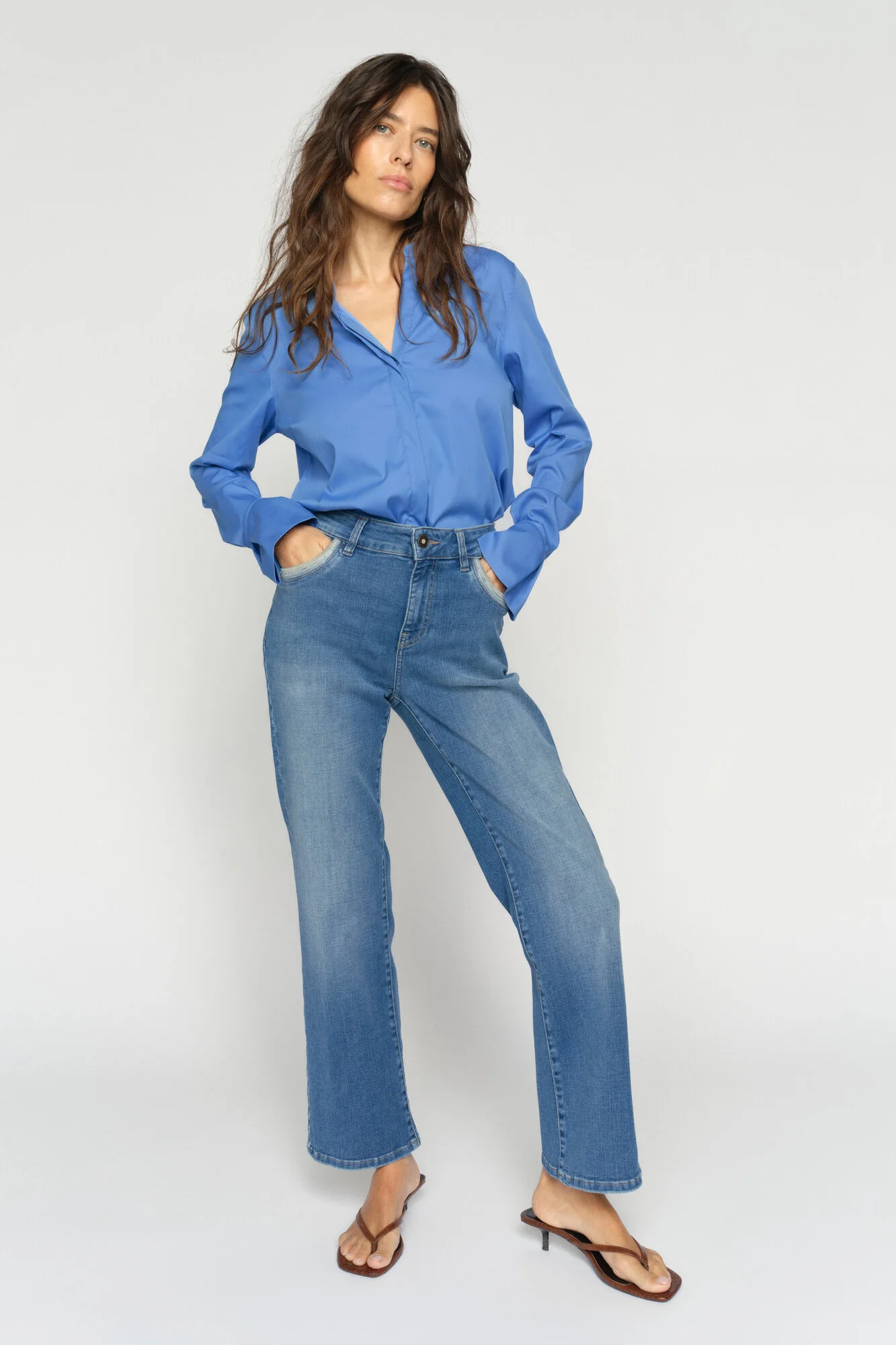 Cecilia Perla wide leg jeans – Mid Blue