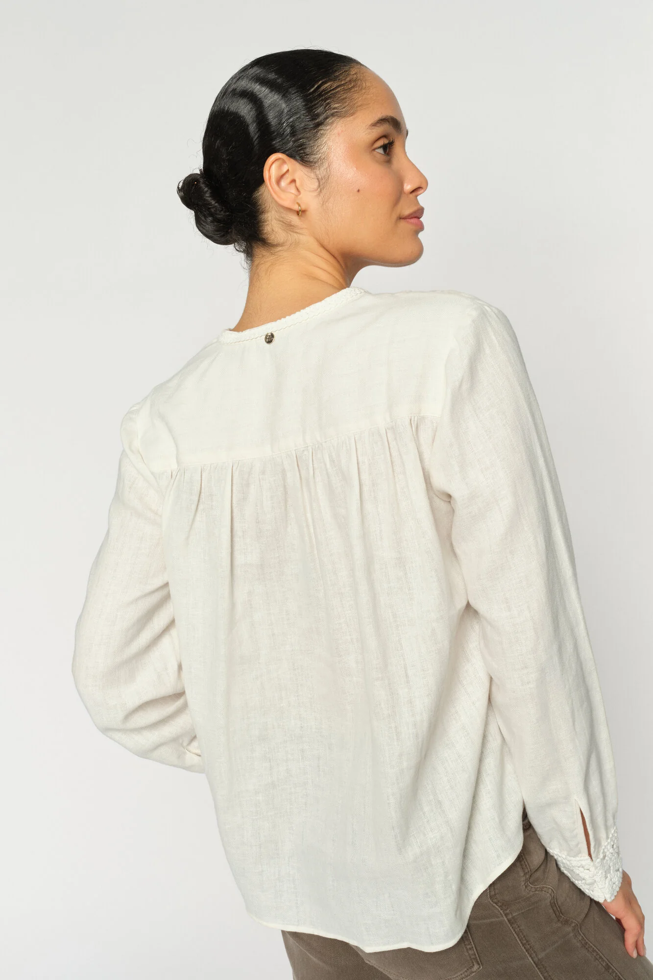 Evanda bluse – Ecru - Image 3