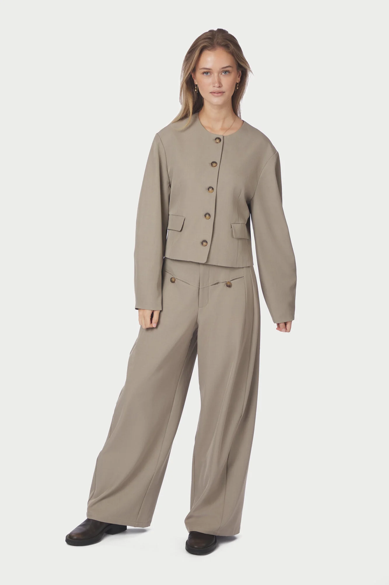 Aranti Structure Curve jakke - Warm Grey - Image 3