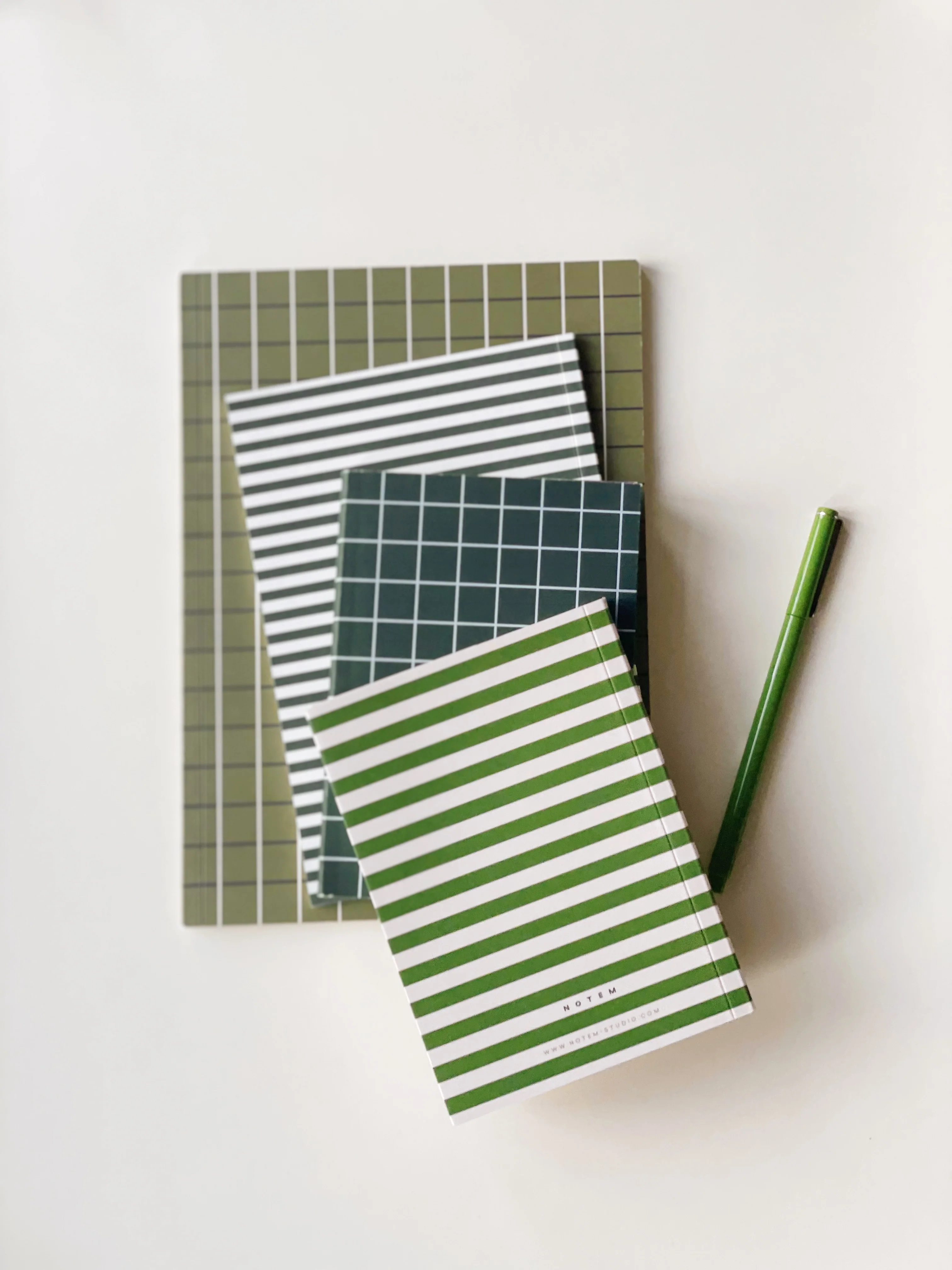 VITA notesbog, medium - Green Grid - Image 4