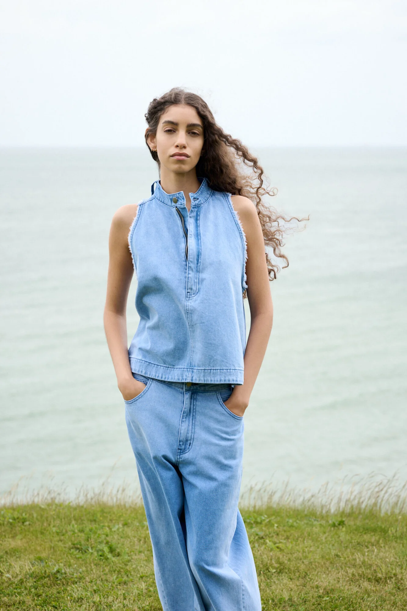 Lane Wide Leg jeans - Light Washed Denim - Image 12
