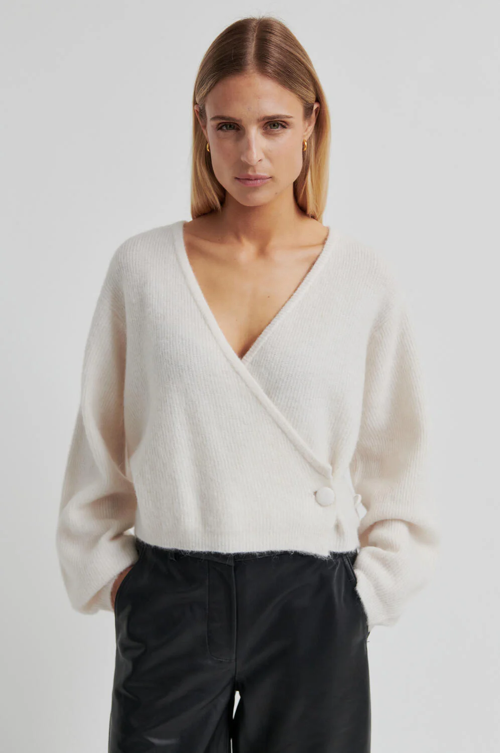 Gabby Wrap striktrøje - Soft Beige - Image 4