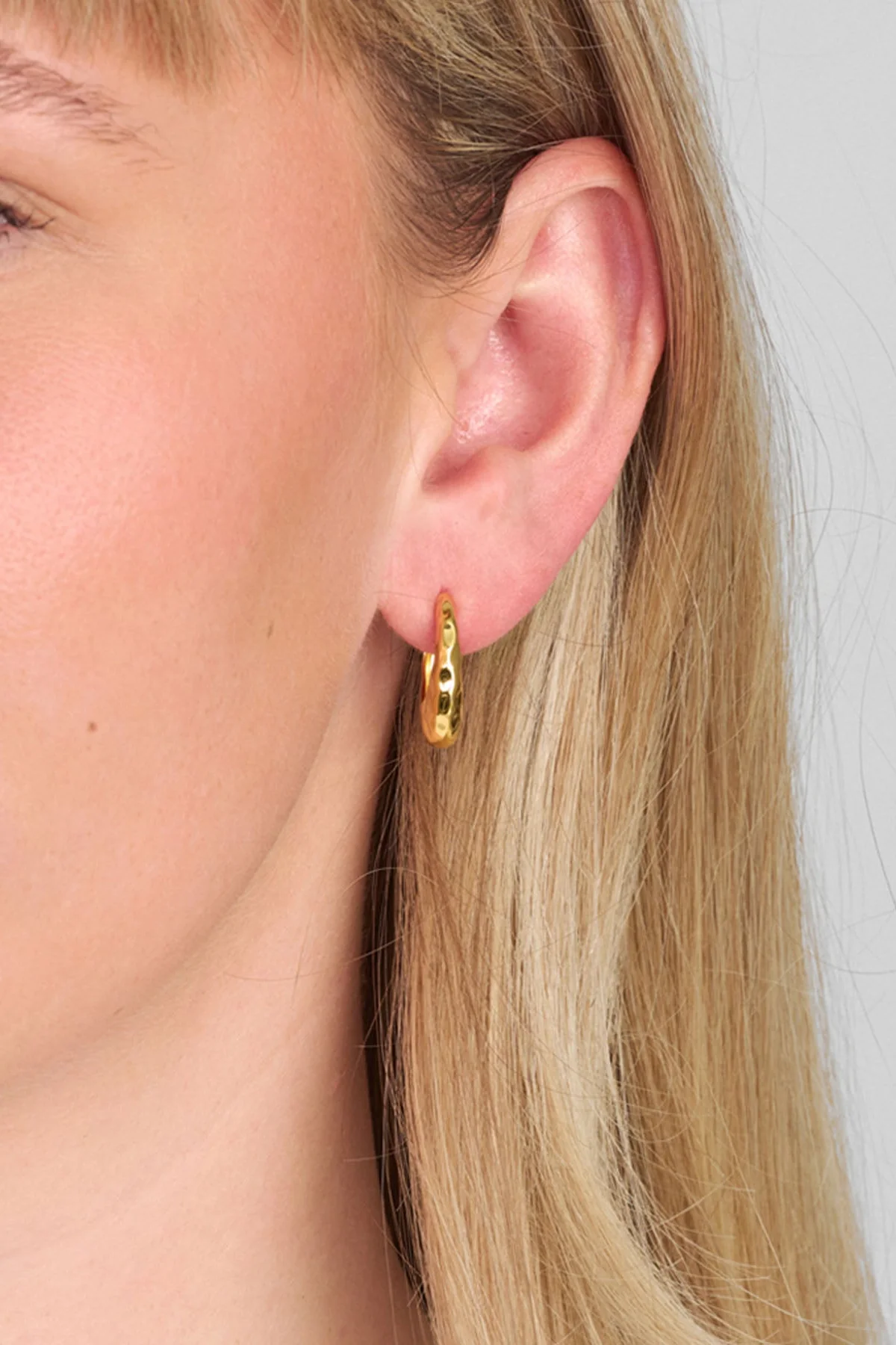Bumped hoops, Large - forgyldt - Image 2